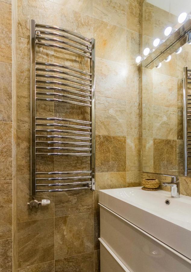 Chain Bridge Studio Apartment Будапеща Екстериор снимка