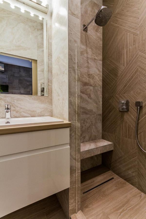 Chain Bridge Studio Apartment Будапеща Екстериор снимка